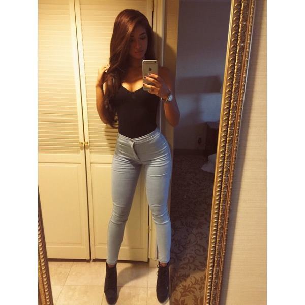 Yovanna Ventura Pictures